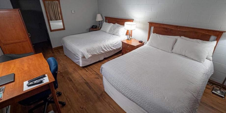 Auberge Happy Logis Lac-Etchemin ภายนอก รูปภาพ
